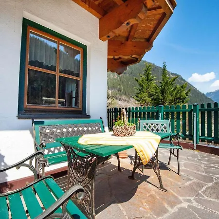 In Near Penkenbahn Cable Car مايرهوفن